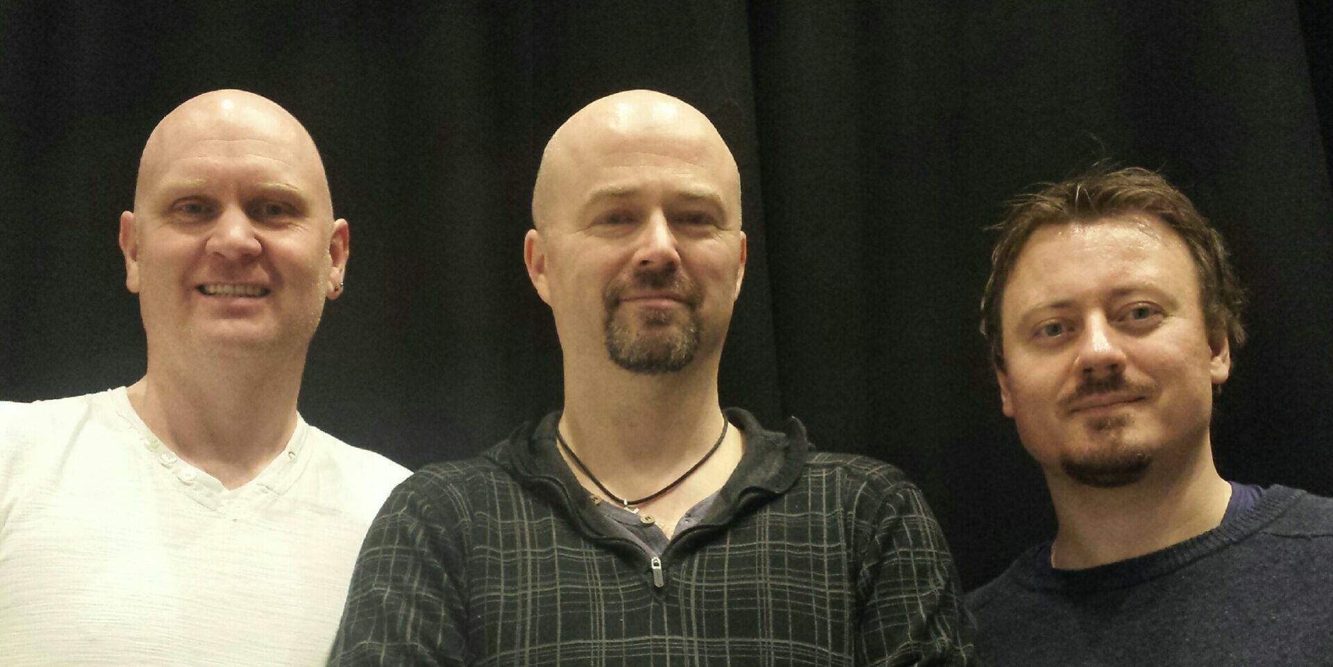 KOMPONISTEN: Webjørn Sæther (i midten).  Her sammen med Webjørn Sæther Trio. T.v. David Gald, t.h. Asbjørn Lerheim.