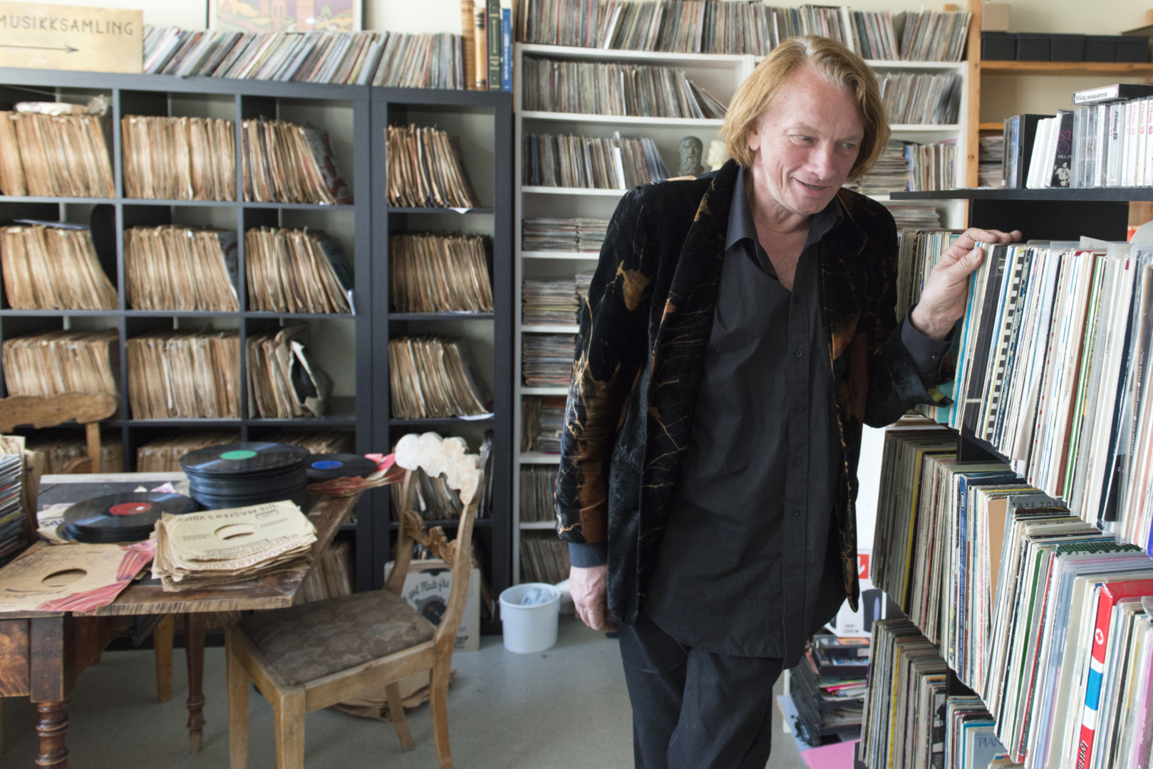 Samler: Jan Eggum samler på alt som hører inn under temaet norsk musikk. Han har 97 prosent av alle norske LP-plater som er utgitt. 