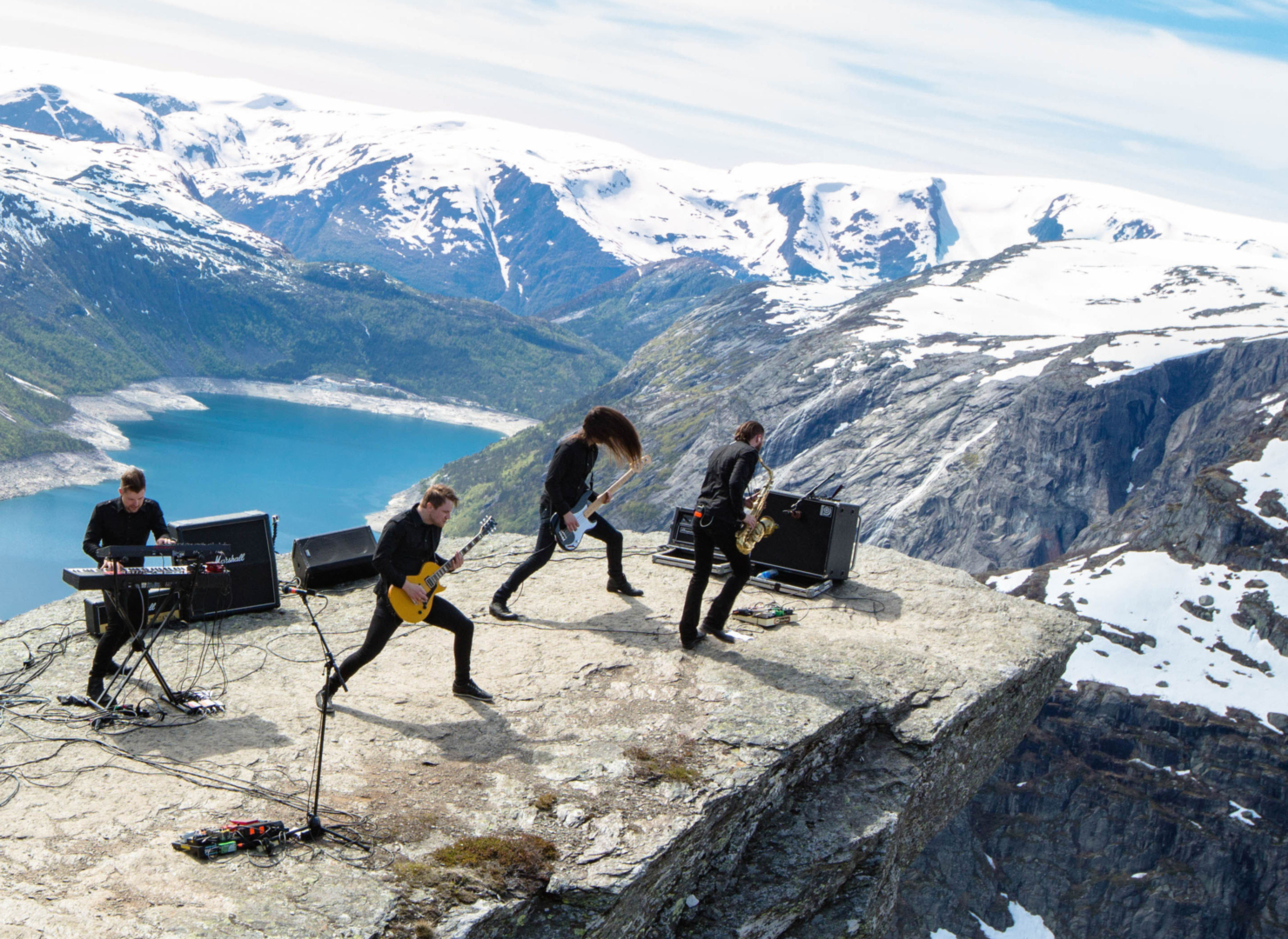 UT: For Shining er det internasjonale markedet vel så viktig som det norske. I oktober og november drar de på Europa-turné i forbindelse sin nye plate International Blackjazz Society.