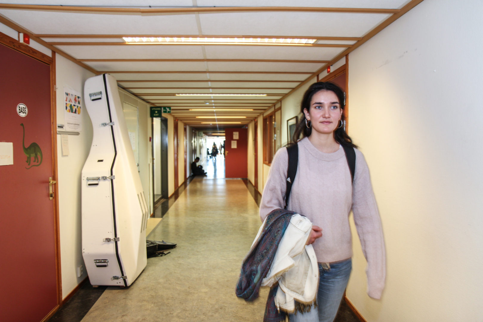 Fullt i øvefløya: Johanna Scheie Orellana, eller Joe, i øvefløya på Norges musikkhøgskole. Vi følger Joes studieliv på musikkultur.no.