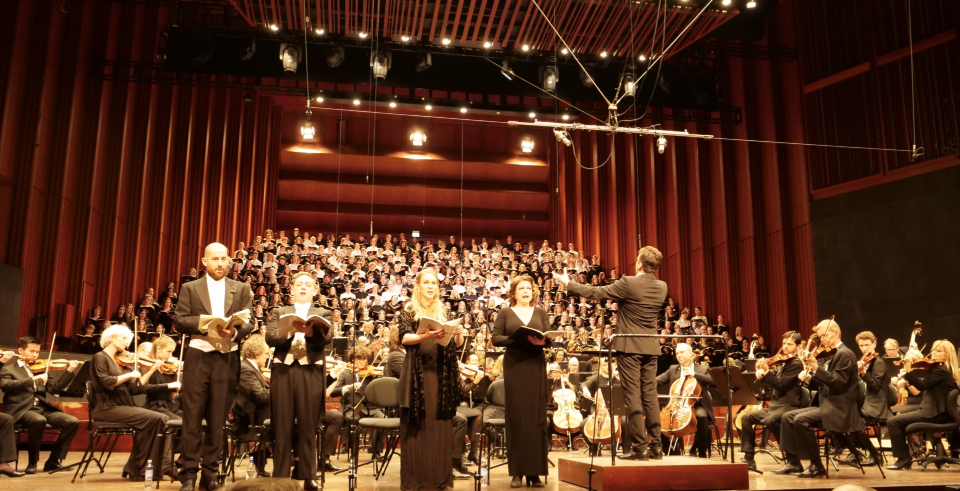 Storsatsning: KORK og de tre videregående skolene med musikk, dans og drama, gikk sammen om å fremføre Verdis Requiem i Oslo Konserthus nå i februar.