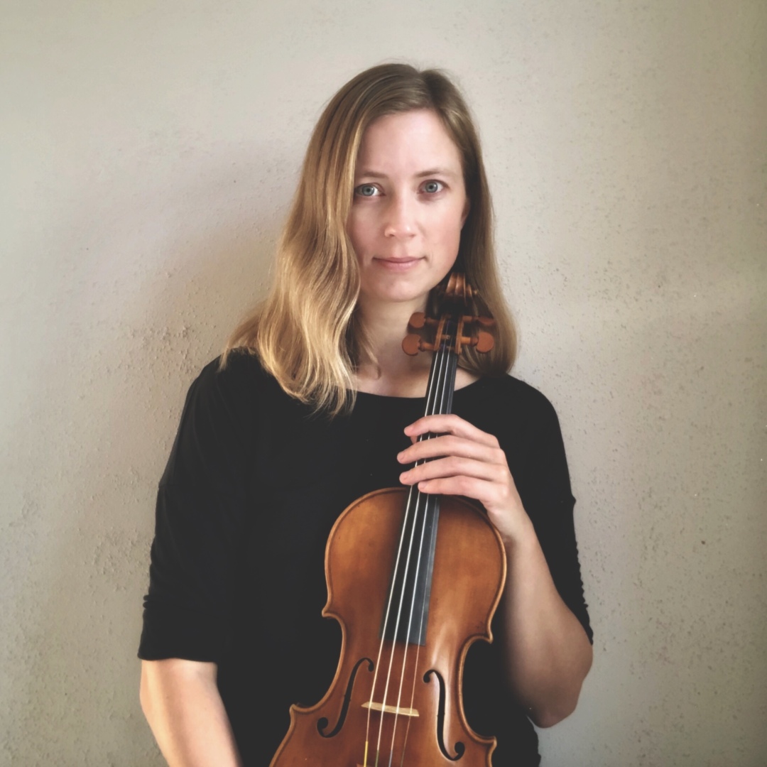 TYDELIG EFFEKT: Anni Odenhall, fiolinist, ble ikke helt venn med Calmer i spillsammenheng.