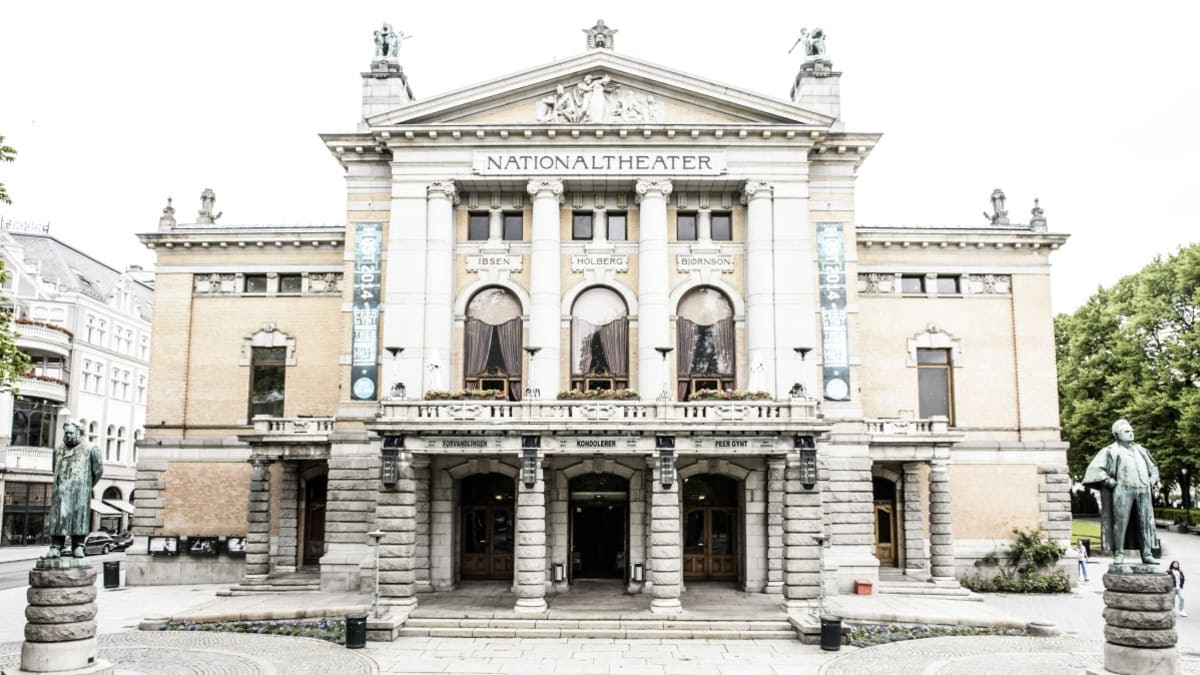 Nationaltheatret i Oslo sett fra utsiden