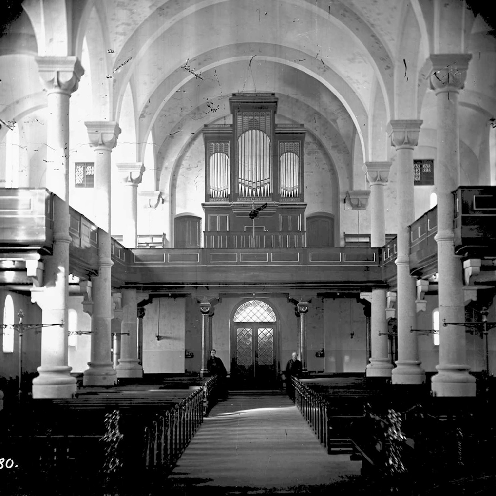 Interiør av Grønland kirke, ca 1869-1883