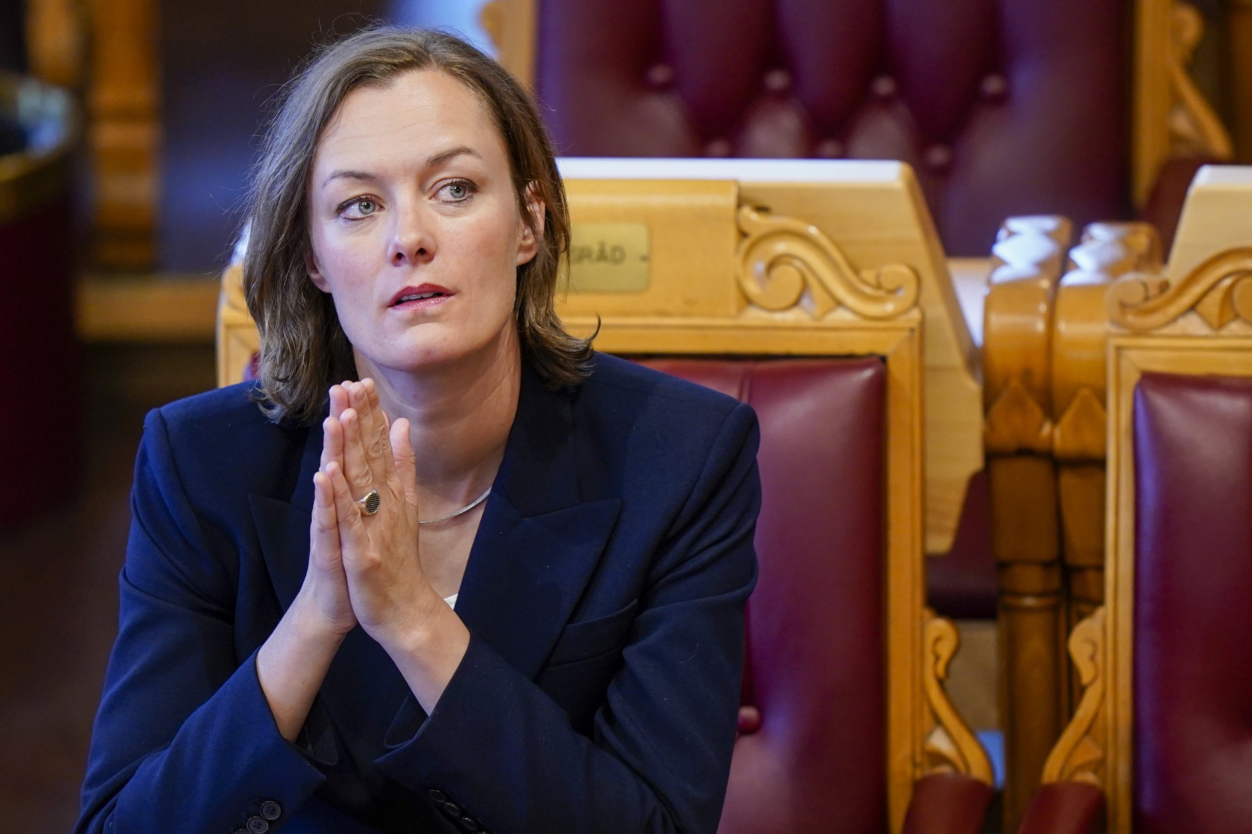 Kultur- og likestillingsminister Anette Trettebergstuen (Ap) er på plass i Stortingets spontane spørretime.
